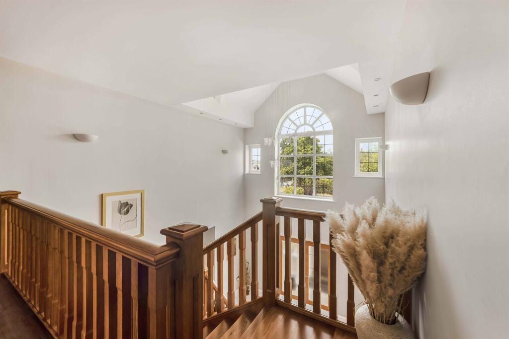 6 bedroom detached house for sale in Bow Green Road, Bowdon, Altrincham, WA14